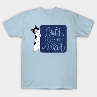 Cat rules the world T-Shirt